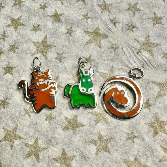 NEW Set of 3 Real Silver and Resin Animal Pendants + One Silver Tone Chain - Picture 1 of 6